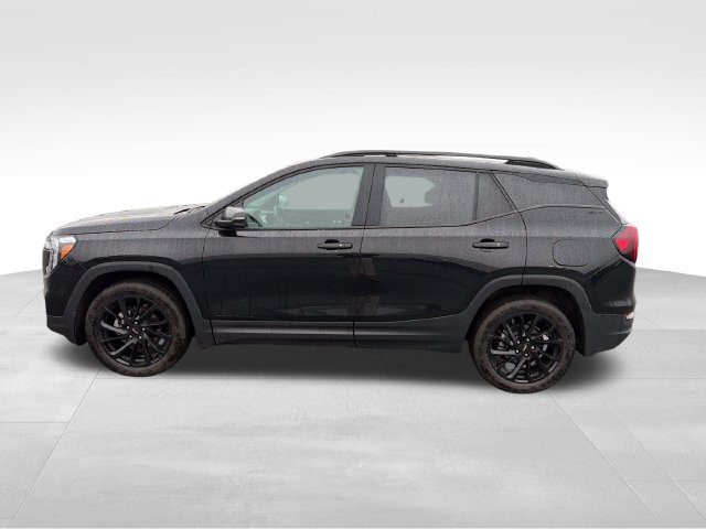 Used 2023 GMC Terrain SLT w/ Elevation Edition AWD/4WD image 2