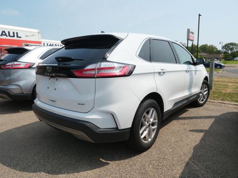 Used 2024 Ford Edge SEL AWD/4WD image 6