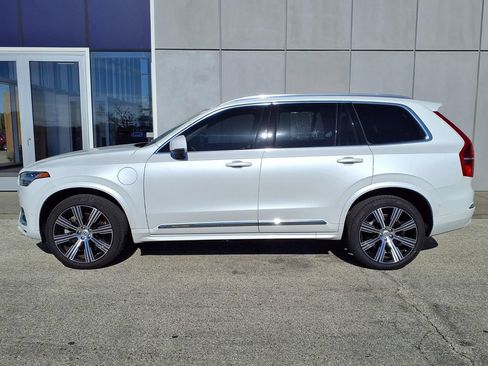 Certified 2023 Volvo XC90 T8 Ultimate w/ Protection Package Premier AWD/4WD image 3