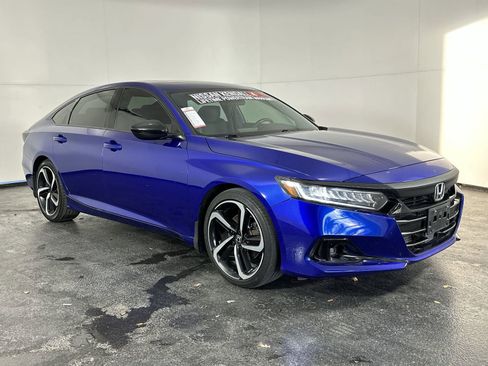 Used 2021 Honda Accord Sport image 2