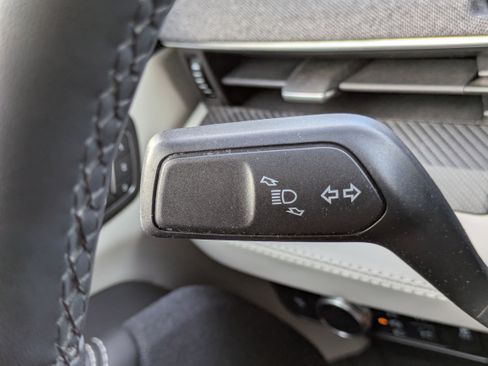 Used 2021 Ford Mustang Mach-E Premium image 26