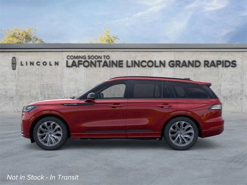 New 2026 Lincoln Aviator Premiere w/ Jet Appearance Package image 3
