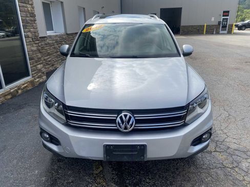 Used 2012 Volkswagen Tiguan SE image 11
