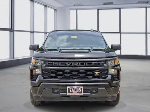Used 2023 Chevrolet Silverado 1500 Custom RWD image 2