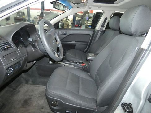 Used 2012 Ford Fusion SE image 10