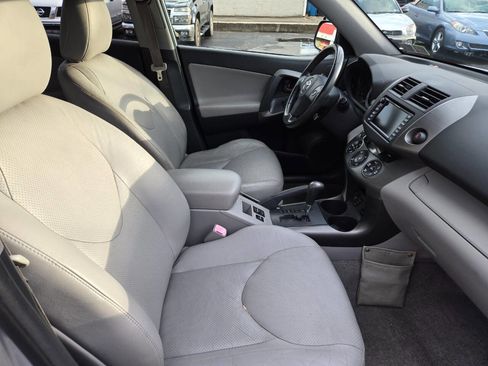 Used 2009 Toyota RAV4 Limited w/ Tow Prep Pkg image 31