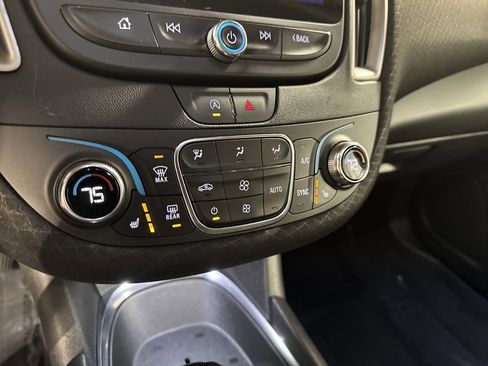 Used 2022 Chevrolet Malibu LT image 22