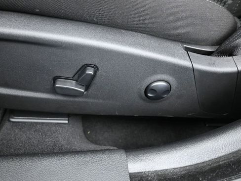 Used 2023 Dodge Charger SXT image 11