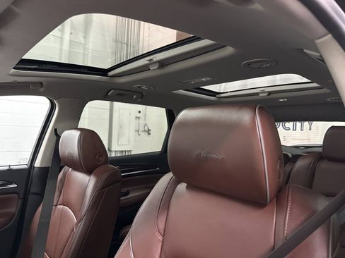 Used 2021 Buick Enclave Avenir w/ Avenir Technology Package image 34