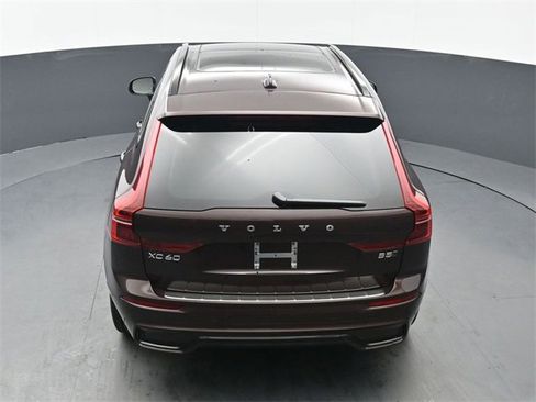 Used 2026 Volvo XC60 B5 Ultra w/ Protection Package Premier image 45