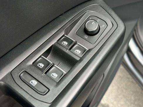 Used 2018 Volkswagen Atlas SE image 21