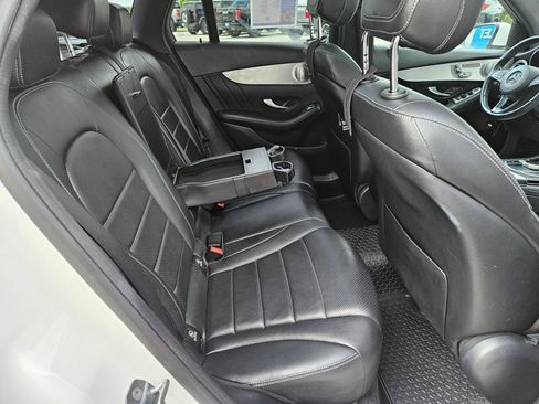 Used 2019 Mercedes-Benz GLC 300 4MATIC image 31