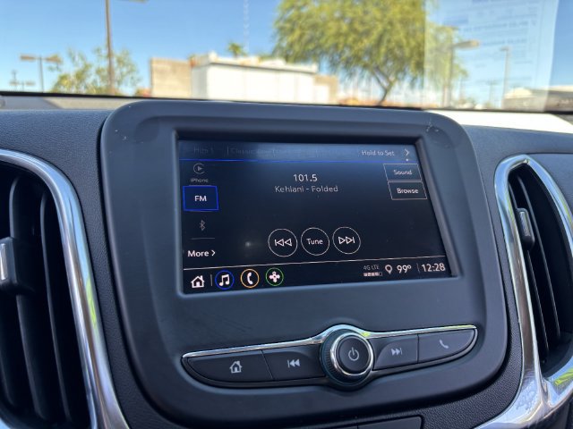 Used 2024 Chevrolet Equinox LT FWD image 22