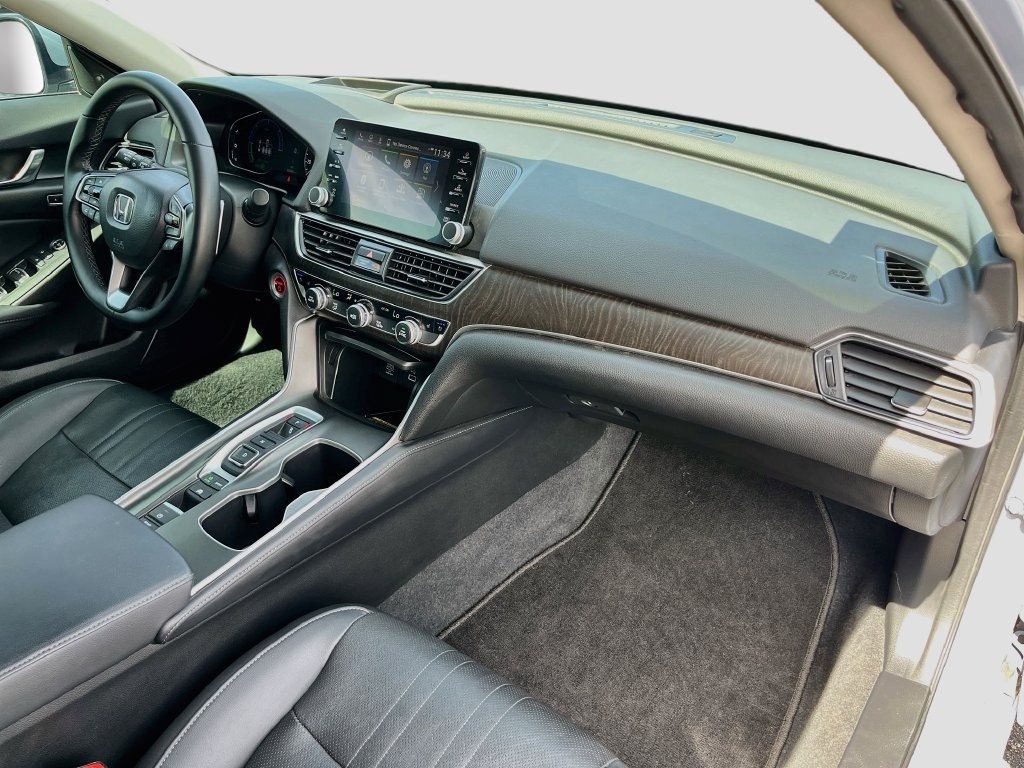 Used 2022 Honda Accord Touring image 29