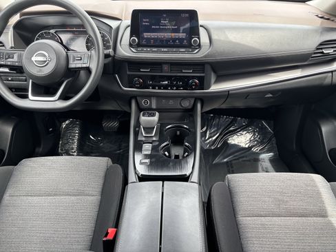 Used 2023 Nissan Rogue SV FWD image 19