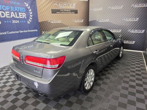 Used 2010 Lincoln MKZ FWD image 8