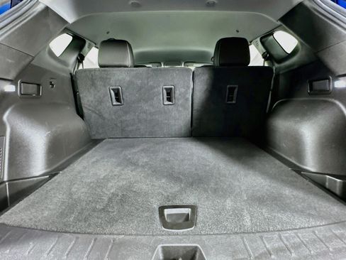 Used 2025 Chevrolet Blazer LT FWD image 29