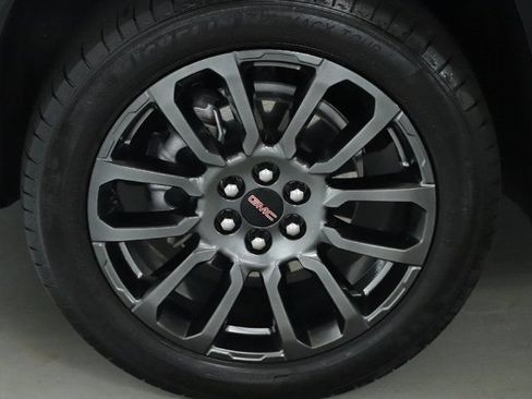 Used 2023 GMC Acadia Denali w/ Black Diamond Edition AWD/4WD image 44