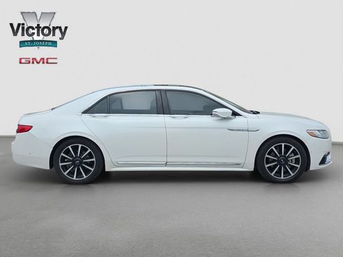 Used 2017 Lincoln Continental Reserve w/ Technology Package AWD/4WD image 19