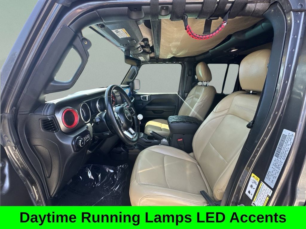 Used 2018 Jeep Wrangler Unlimited Rubicon w/ Dual Top Group AWD/4WD image 18