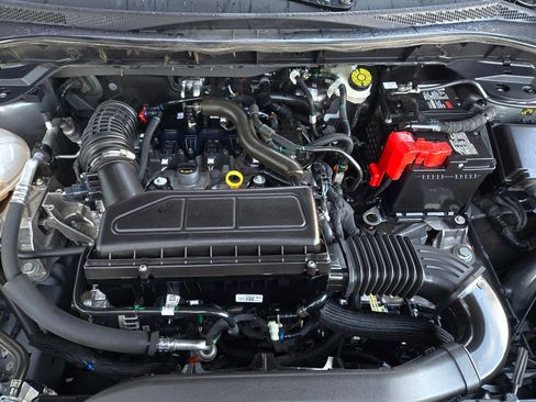 Used 2024 Ford Escape ST-Line image 25