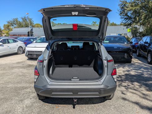 New 2026 Hyundai Kona SE image 13