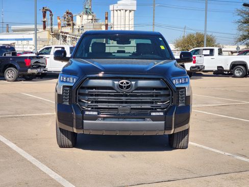Used 2025 Toyota Tundra Limited image 6