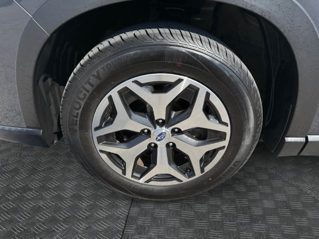 Used 2023 Subaru Forester Premium AWD/4WD image 14