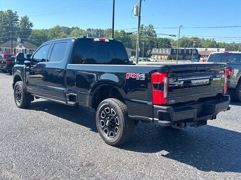 Used 2025 Ford F250 Platinum AWD/4WD image 5