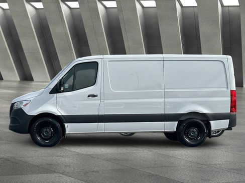Used 2026 Mercedes-Benz Sprinter 2500 image 7