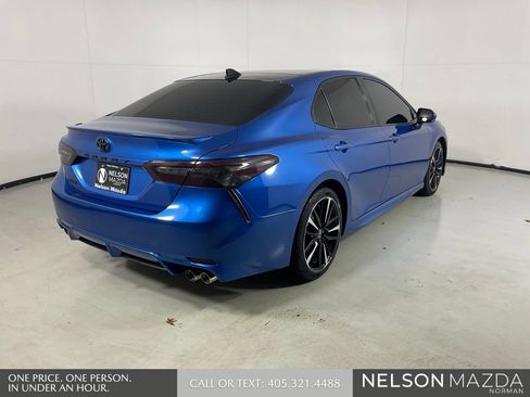 Used 2019 Toyota Camry XSE w/ Navigation Package FWD image 6