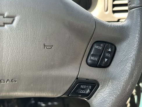 Used 2005 Chevrolet Impala SS w/ Sun And Sound Package FWD image 26