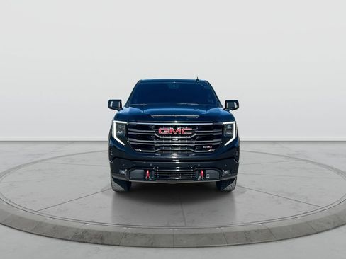 Used 2025 GMC Sierra 1500 AT4 w/ AT4 Premium Package AWD/4WD image 3