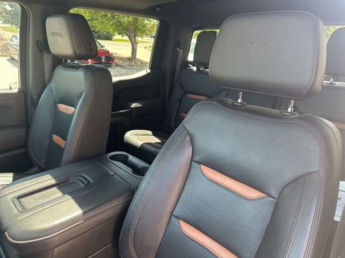 Used 2021 GMC Sierra 1500 AT4 w/ AT4 Premium Package AWD/4WD image 16