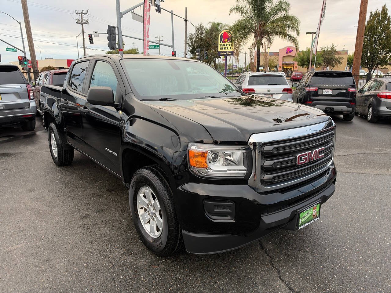 Used 2018 GMC Canyon 2WD Crew Cab w/ Trailering Package image 2
