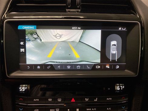 Used 2018 Jaguar F-PACE Portfolio image 28