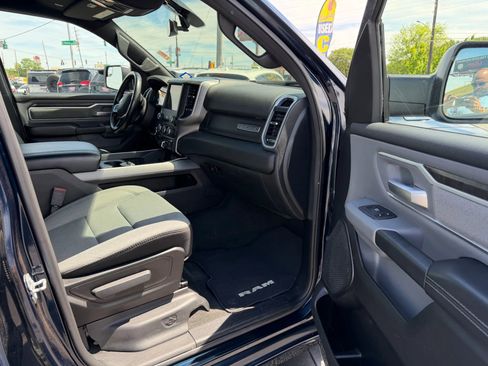 Used 2021 RAM 1500 Big Horn RWD image 11