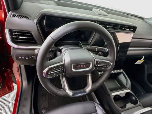 New 2027 GMC Terrain Elevation w/ Elevation Premium Package AWD/4WD image 5