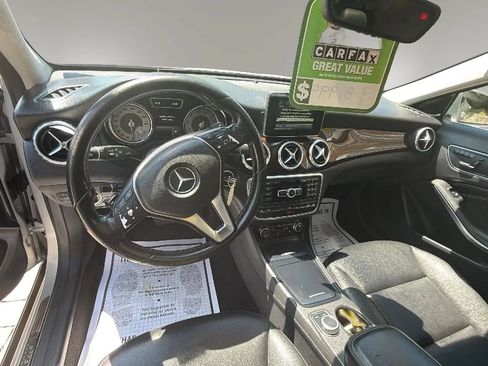 Used 2015 Mercedes-Benz GLA 250 4MATIC image 2