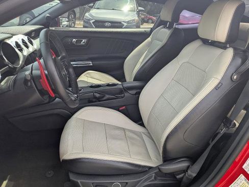 Used 2017 Ford Mustang Premium RWD image 13