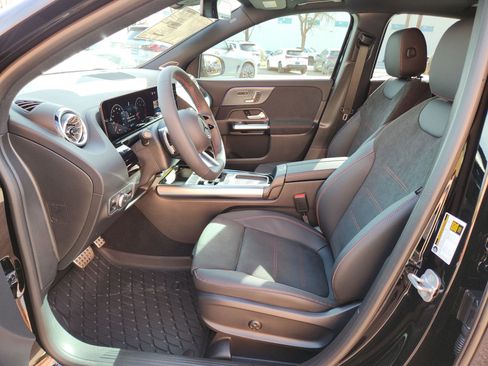 New 2025 Mercedes-Benz GLA 250 4MATIC image 16