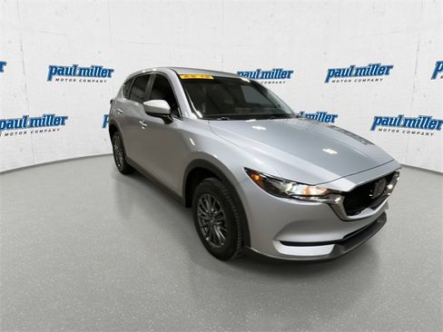Used 2019 MAZDA CX-5 Touring image 2