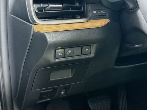 Certified 2024 Toyota Grand Highlander Limited image 10