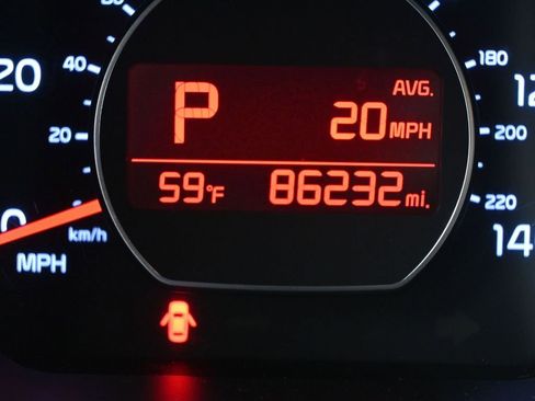 Used 2016 Kia Soul + image 28