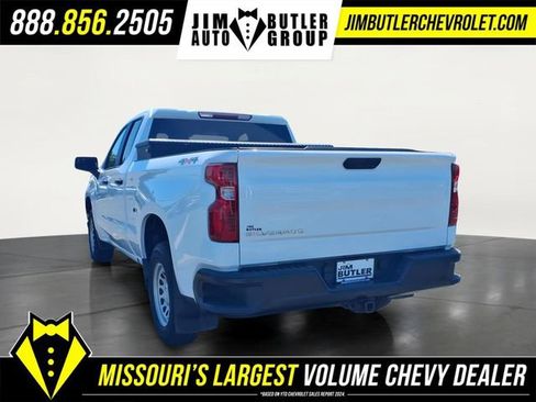 Used 2020 Chevrolet Silverado 1500 W/T w/ WT Value Package AWD/4WD image 2