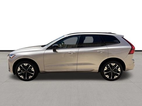 Used 2026 Volvo XC60 B5 Plus AWD/4WD image 8