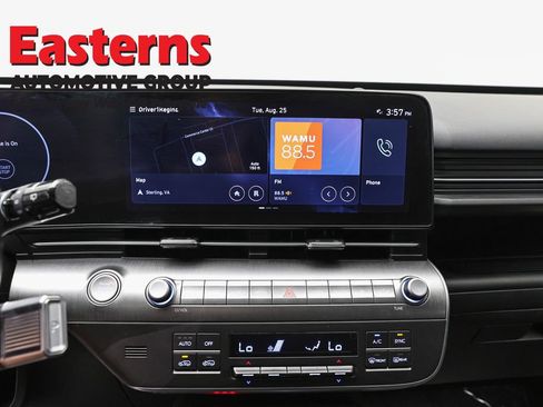 Used 2024 Hyundai Kona SEL w/ Convenience Package FWD image 12