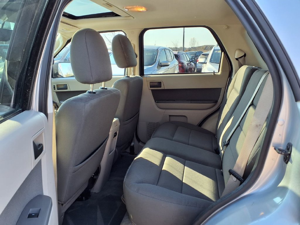 Used 2009 Ford Escape XLT FWD image 9