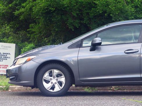 Used 2013 Honda Civic LX image 22