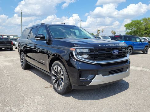 New 2026 Ford Expedition Max Platinum w/ Driver's Package AWD/4WD image 2